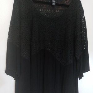 Torrid Super Cute Top, Black and Lacy! Size 5